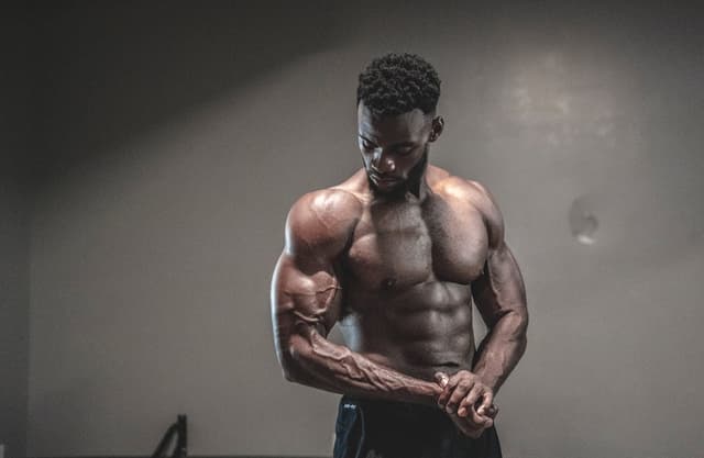 3 Minute Monday – Productivity, 6 Packs & Millionaires